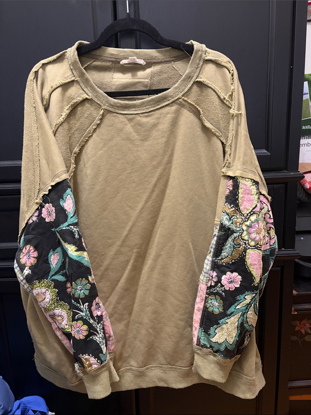 Blue Velvet Olive Green Pullover Sweatshirt with Floral Patch Sleeves